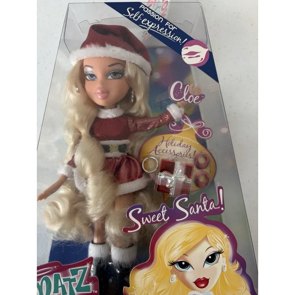 2008 Bratz Cloe Sweet Santa Christmas Holiday Doll Sealed
